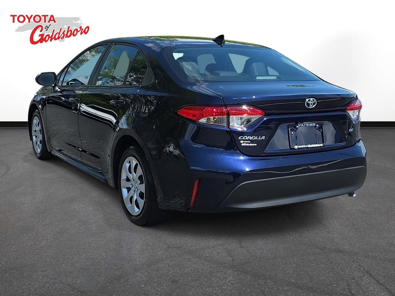 Used 2025 Toyota Corolla LE image 7