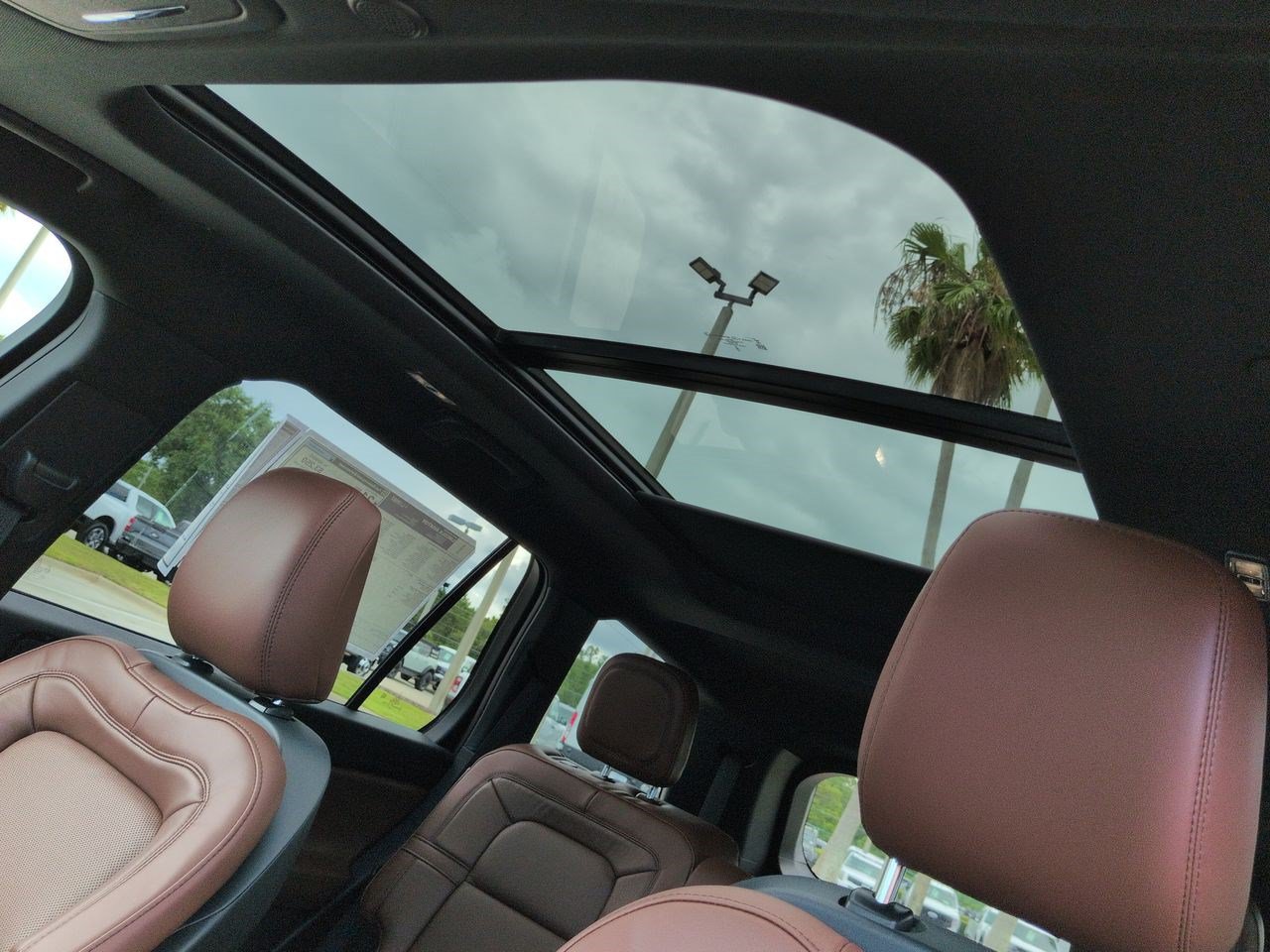 New 2026 Lincoln Aviator Reserve w/ Illumination Package RWD image 20