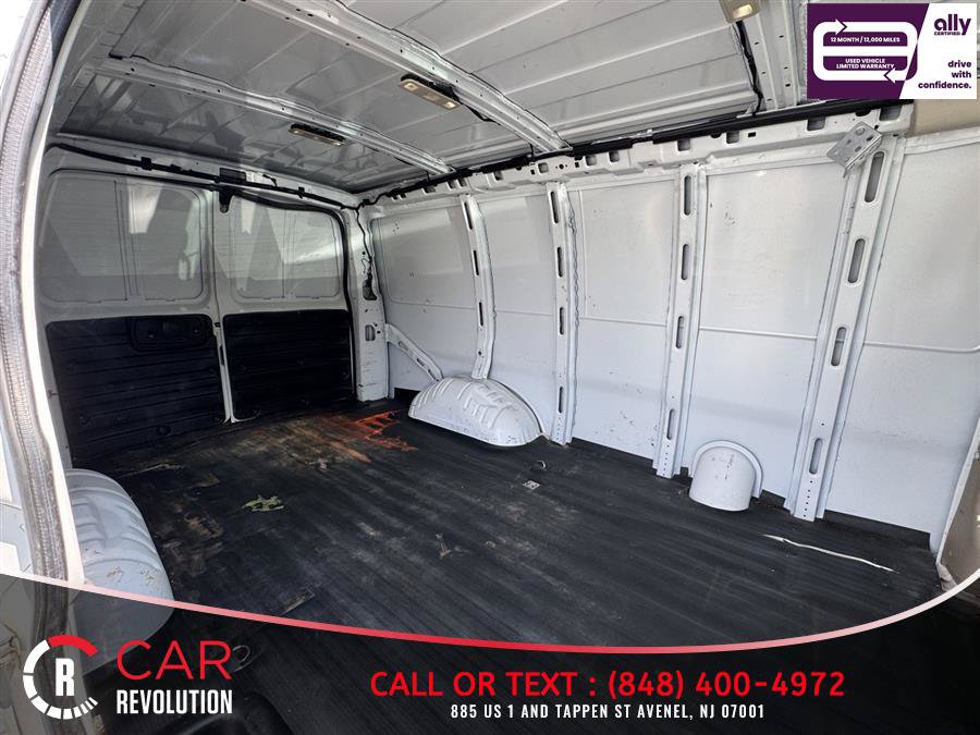 Used 2021 Chevrolet Express 2500 w/ Driver Convenience Package RWD image 11
