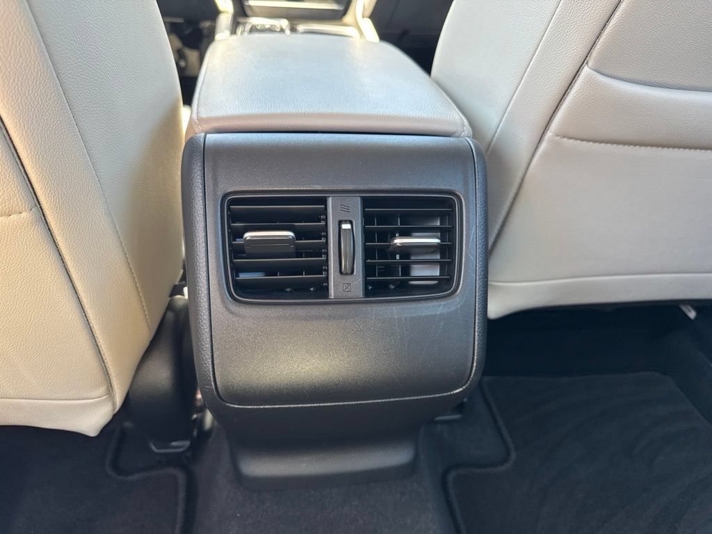 Used 2019 Honda Accord Touring image 12