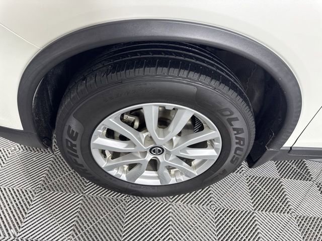 Used 2019 Nissan Rogue SV image 10