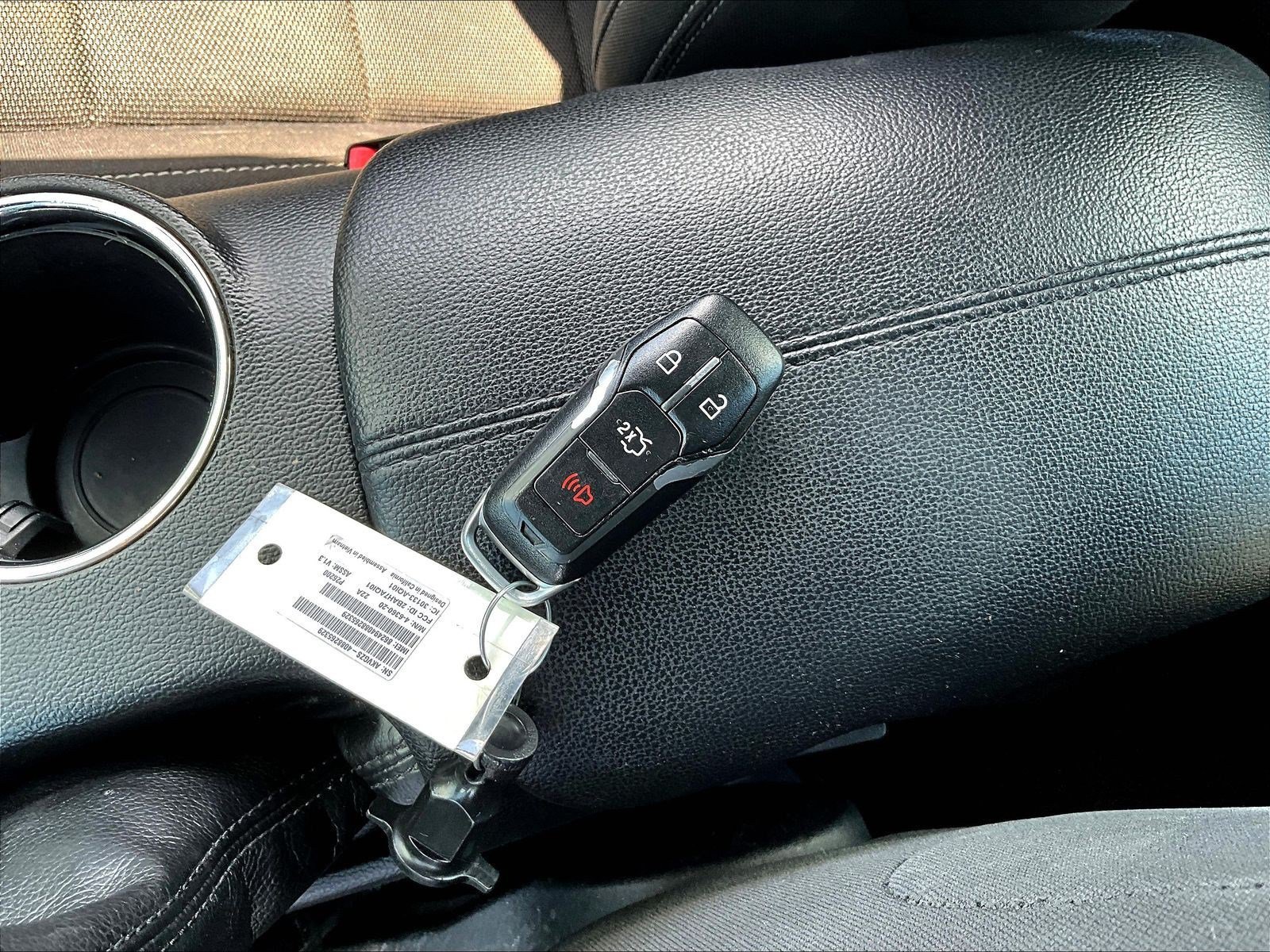Used 2016 Ford Mustang Coupe RWD image 32