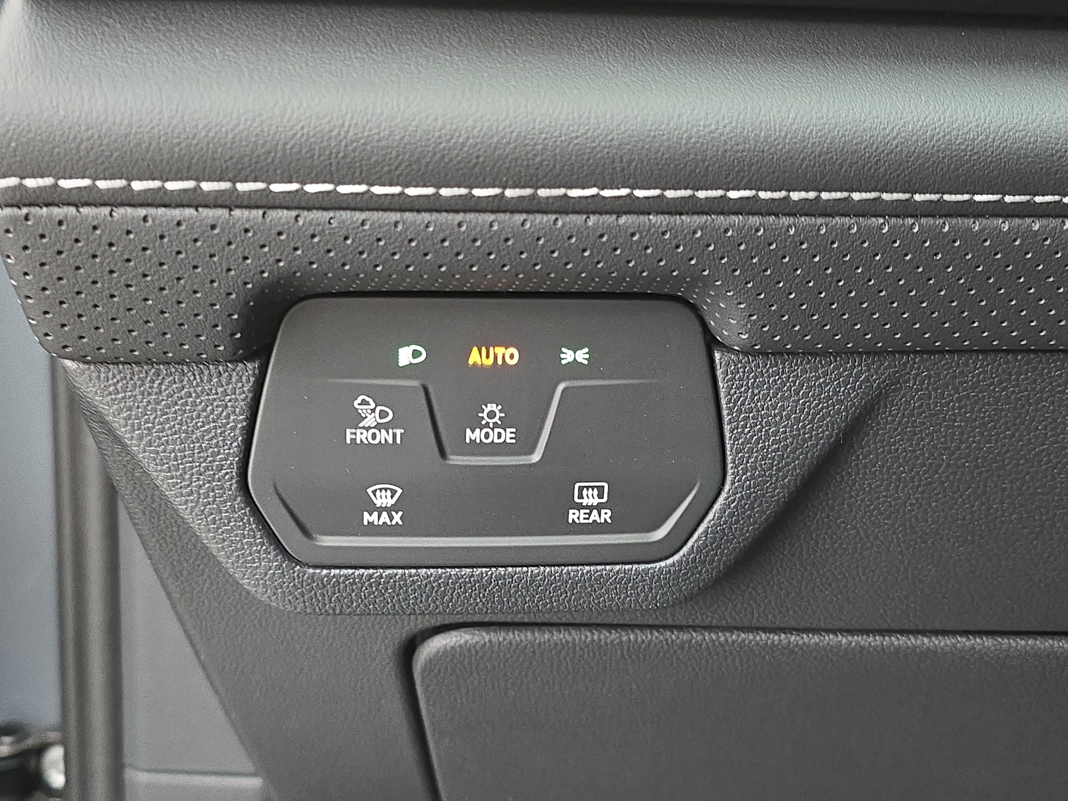 New 2026 Volkswagen Atlas SE FWD image 27