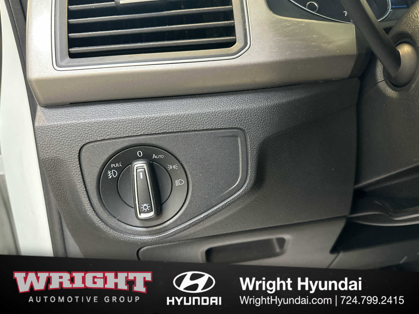 Used 2019 Volkswagen Atlas SE w/ Panoramic Sunroof Package image 23