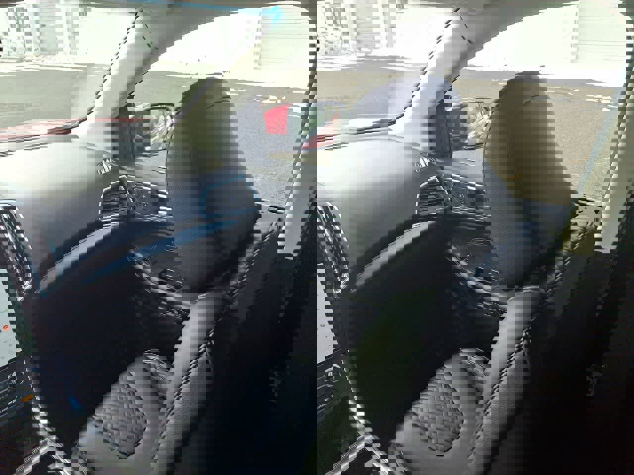 Certified 2024 Ford Edge Titanium image 11