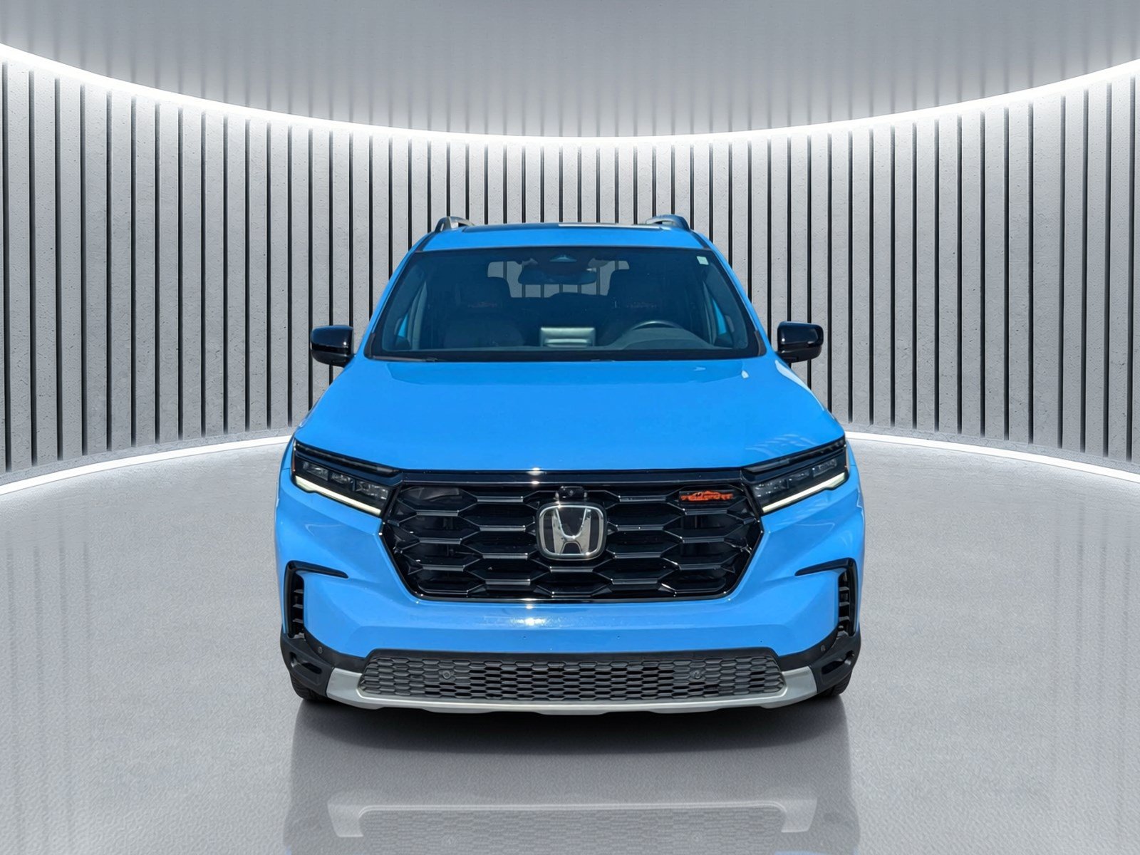 Certified 2025 Honda Pilot TrailSport image 12