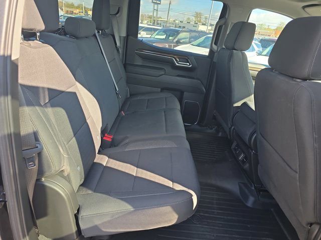 Used 2023 Chevrolet Silverado 1500 RST w/ Z71 Off-Road Package AWD/4WD image 24