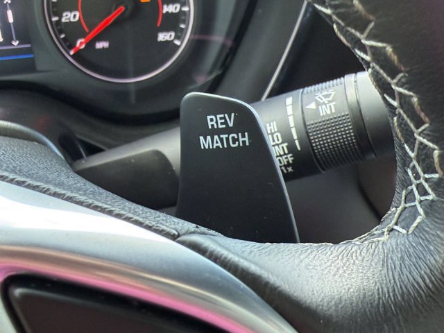 Used 2022 Chevrolet Camaro LT w/ Technology Package RWD image 26