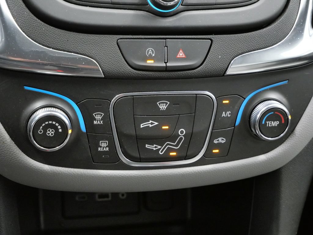 Used 2023 Chevrolet Equinox LT FWD image 26