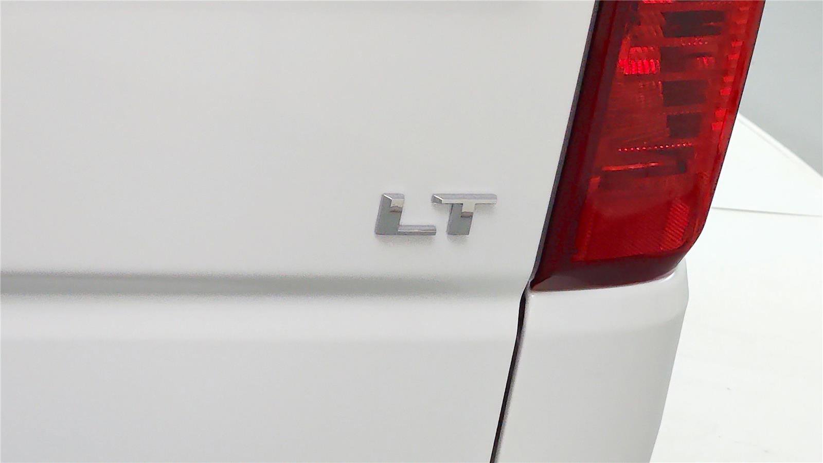 Used 2026 Chevrolet Silverado 1500 LT w/ Protection Package AWD/4WD image 34