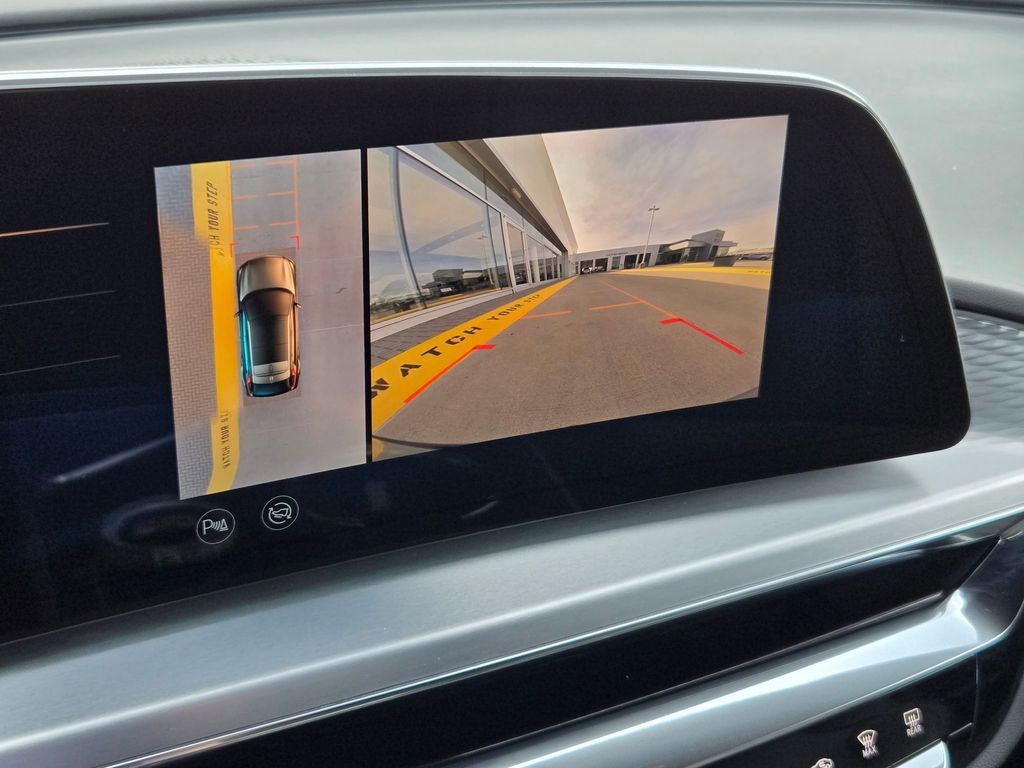 Certified 2025 Cadillac Lyriq Luxury w/ LPO, Floor Liner Package image 19