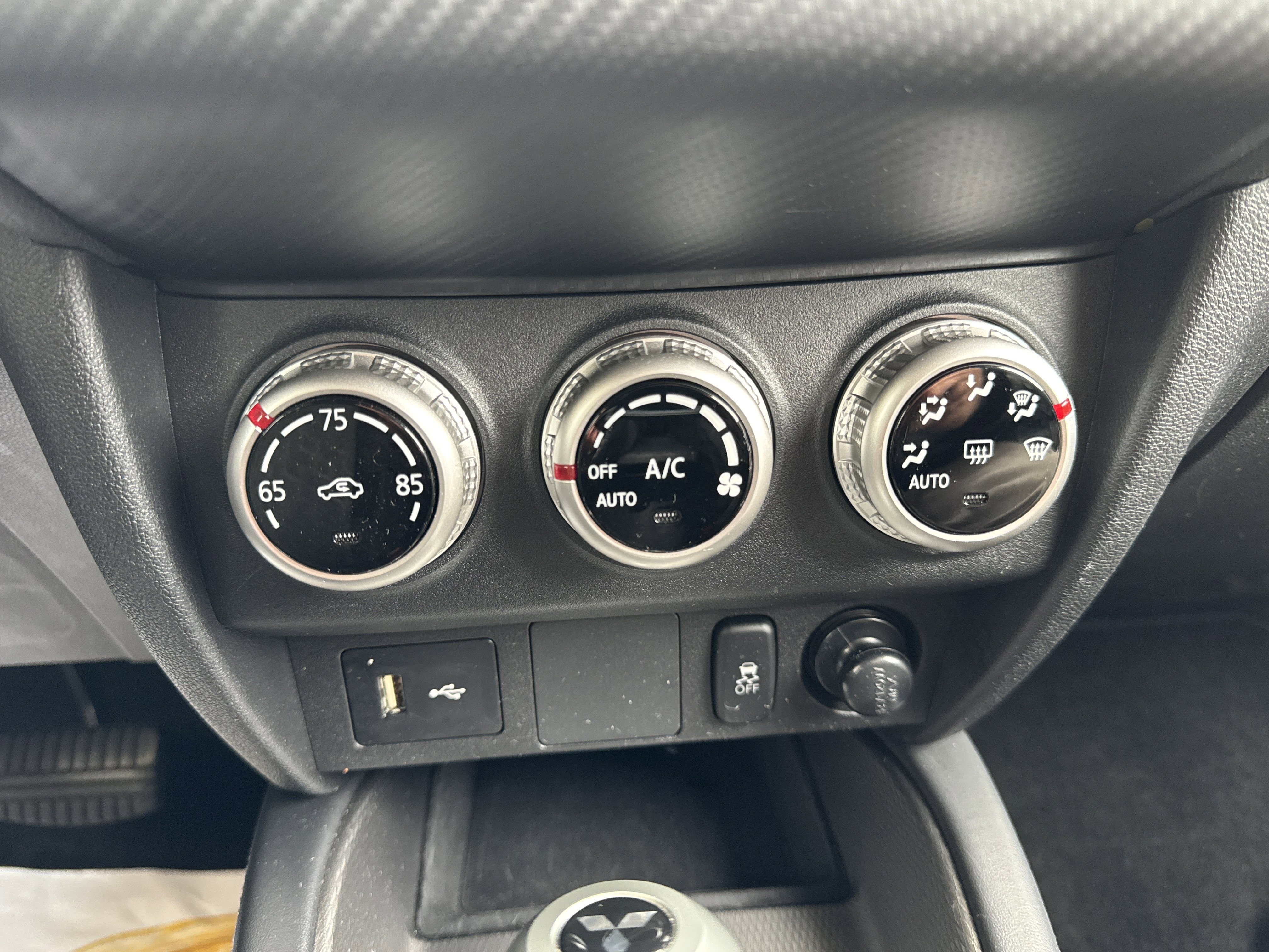 Used 2024 Mitsubishi Outlander Sport AWD image 14