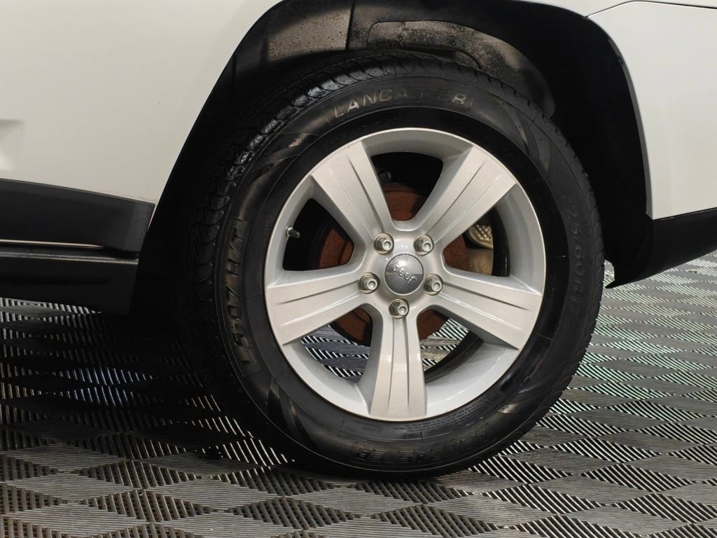 Used 2012 Jeep Compass Sport image 29