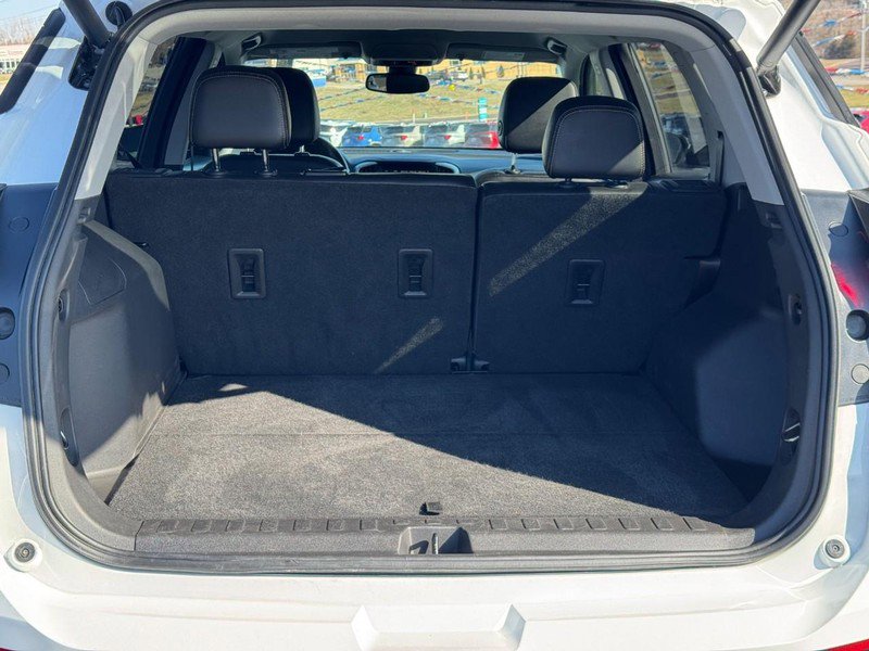 Used 2021 GMC Terrain SLT w/ Elevation Edition image 4