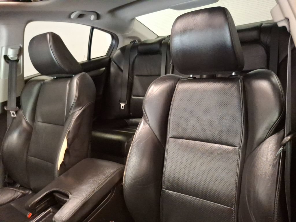 Used 2012 Acura TL w/ Technology Package FWD image 17