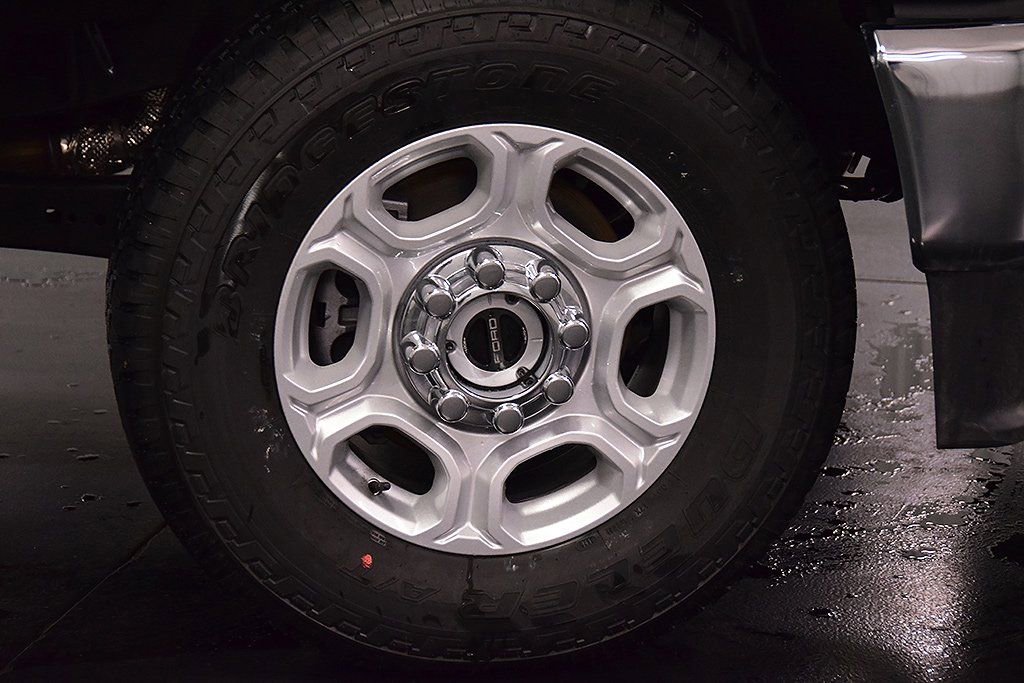 New 2026 Ford F350 XLT w/ FX4 Off-Road Package AWD/4WD image 11