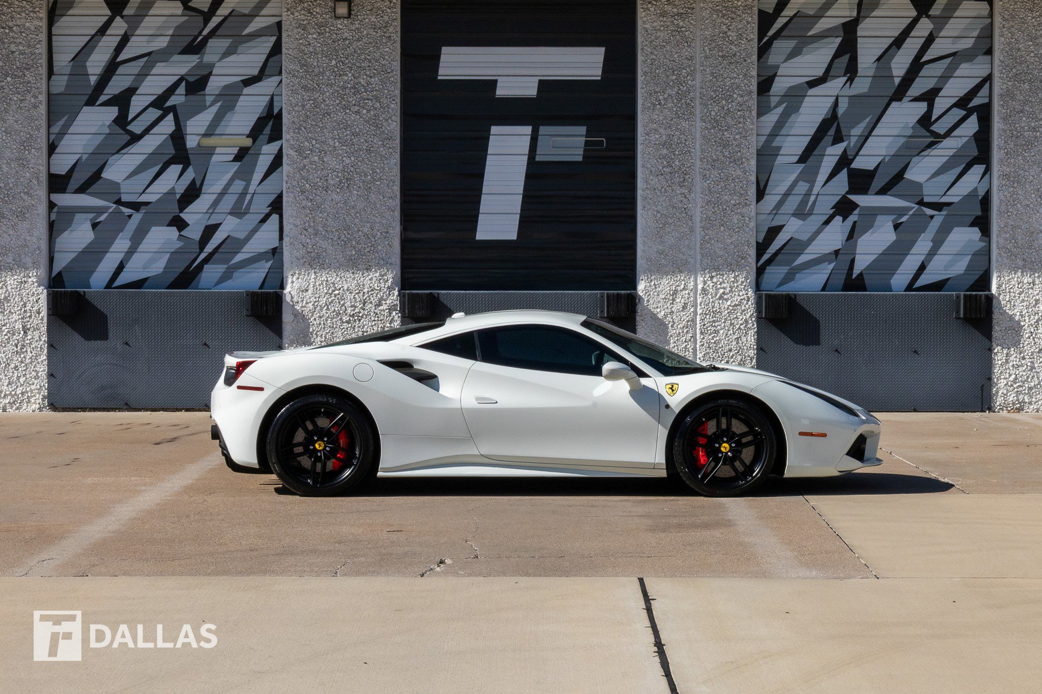 Used 2019 Ferrari 488 GTB image 17