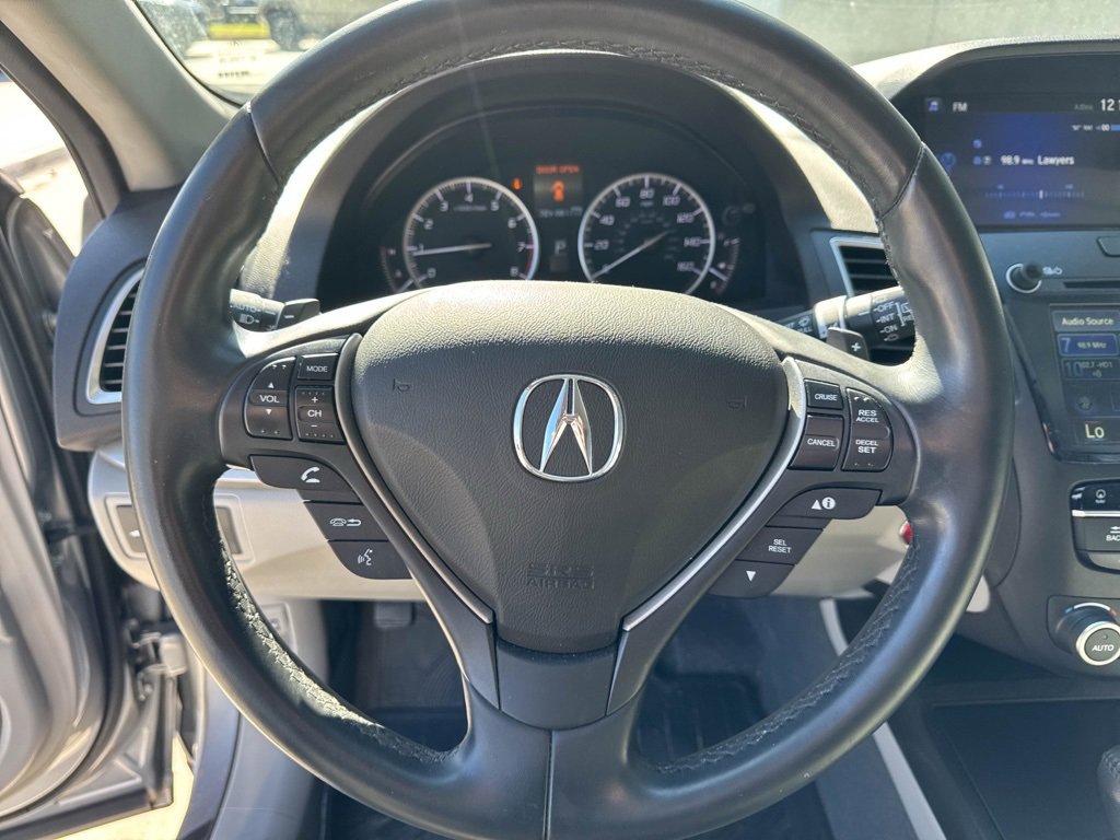 Used 2018 Acura RDX w/ Technology Package image 3