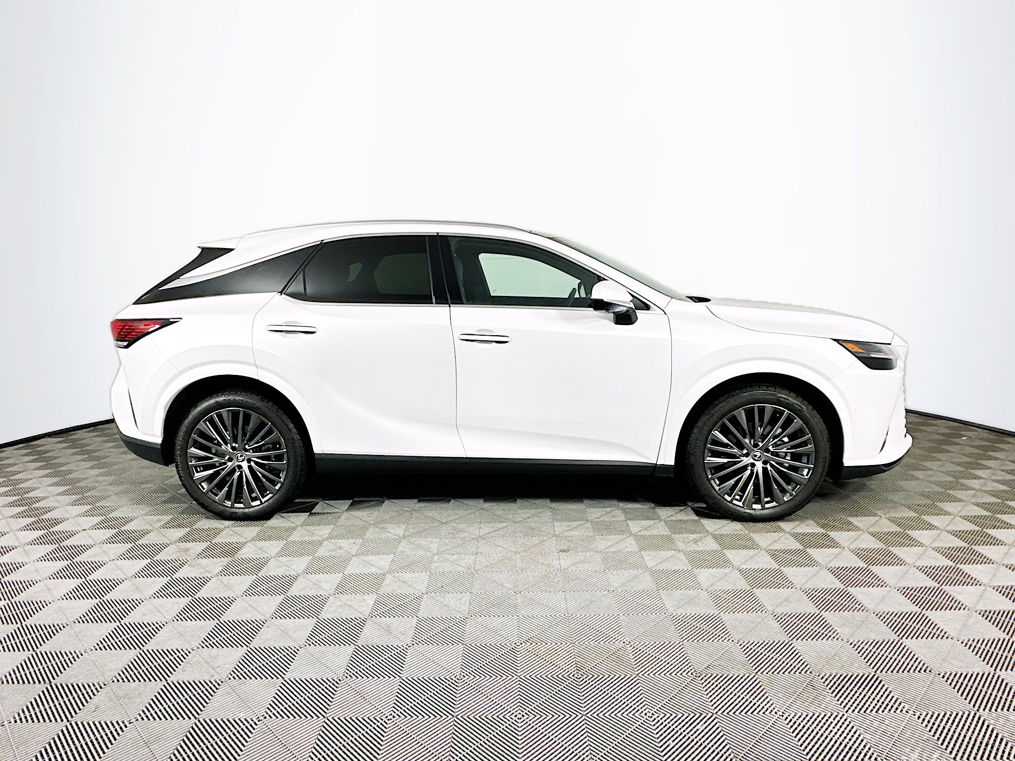 Used 2025 Lexus RX 350 image 8