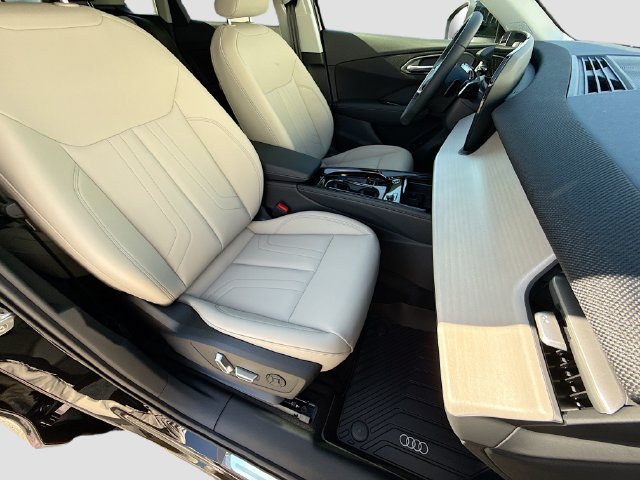 New 2026 Audi Q3 quattro 2.0T AWD/4WD image 14