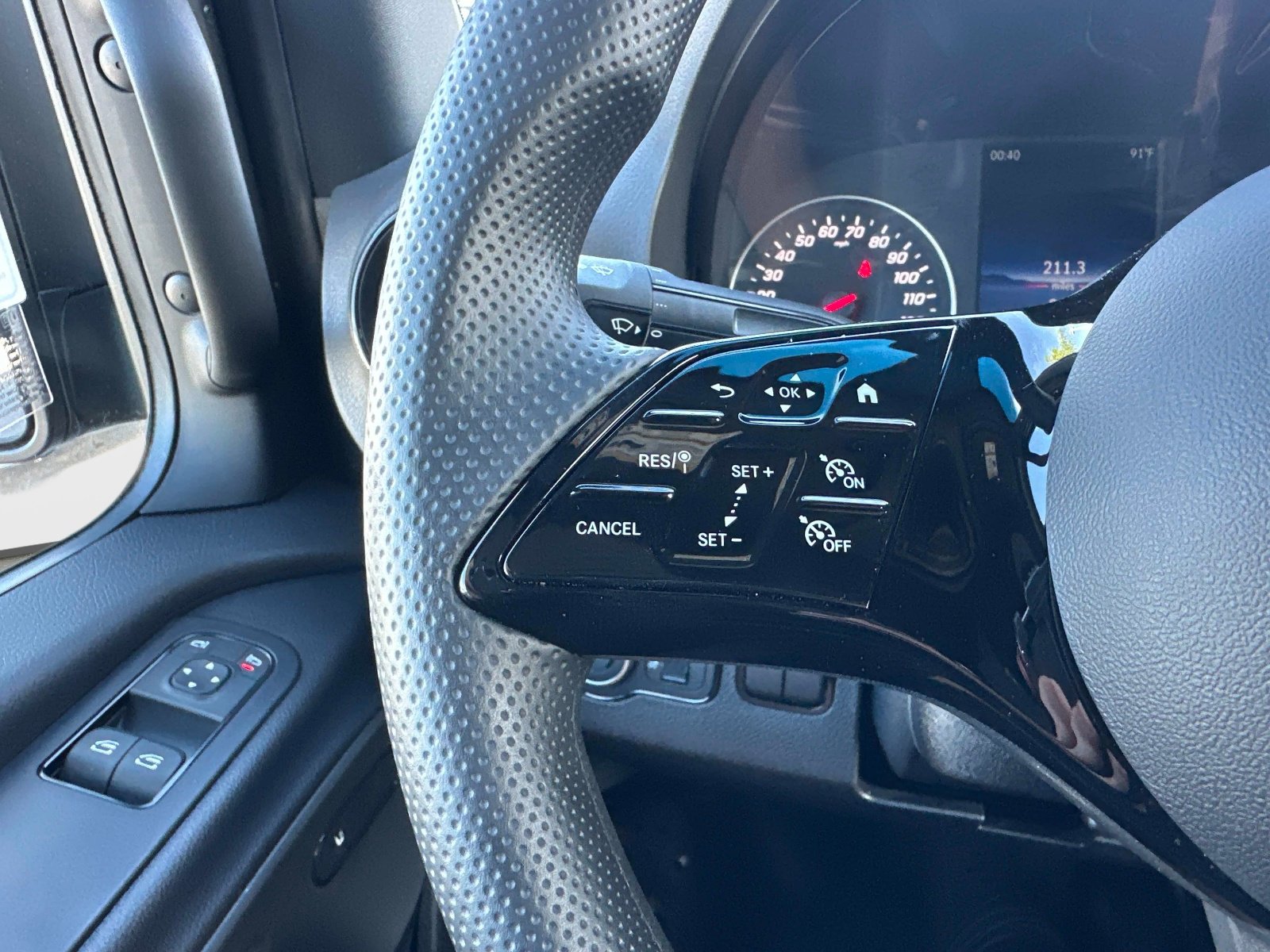 Used 2025 Mercedes-Benz Sprinter 3500 image 31