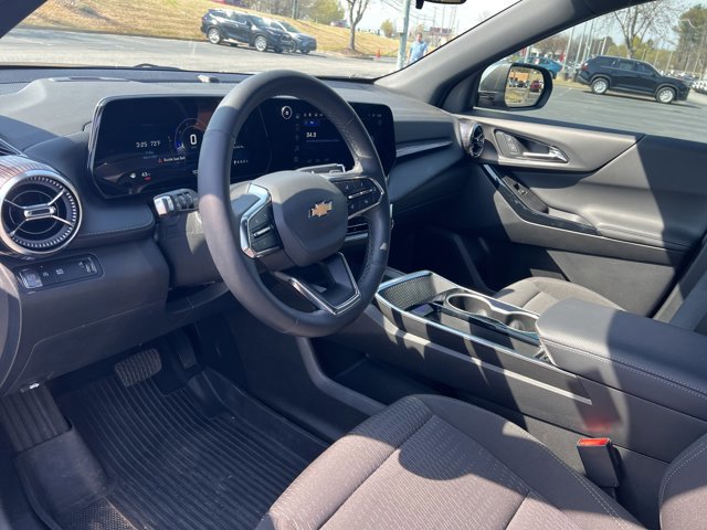 Used 2025 Chevrolet Equinox LT image 9