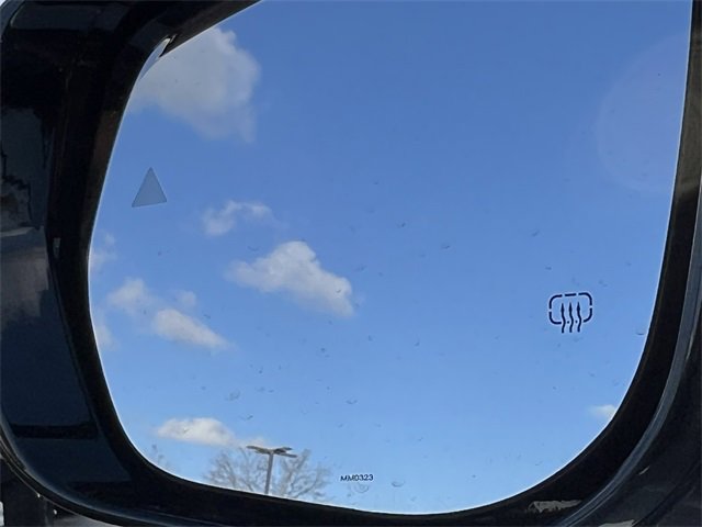 Used 2023 Jeep Grand Cherokee L Laredo image 40