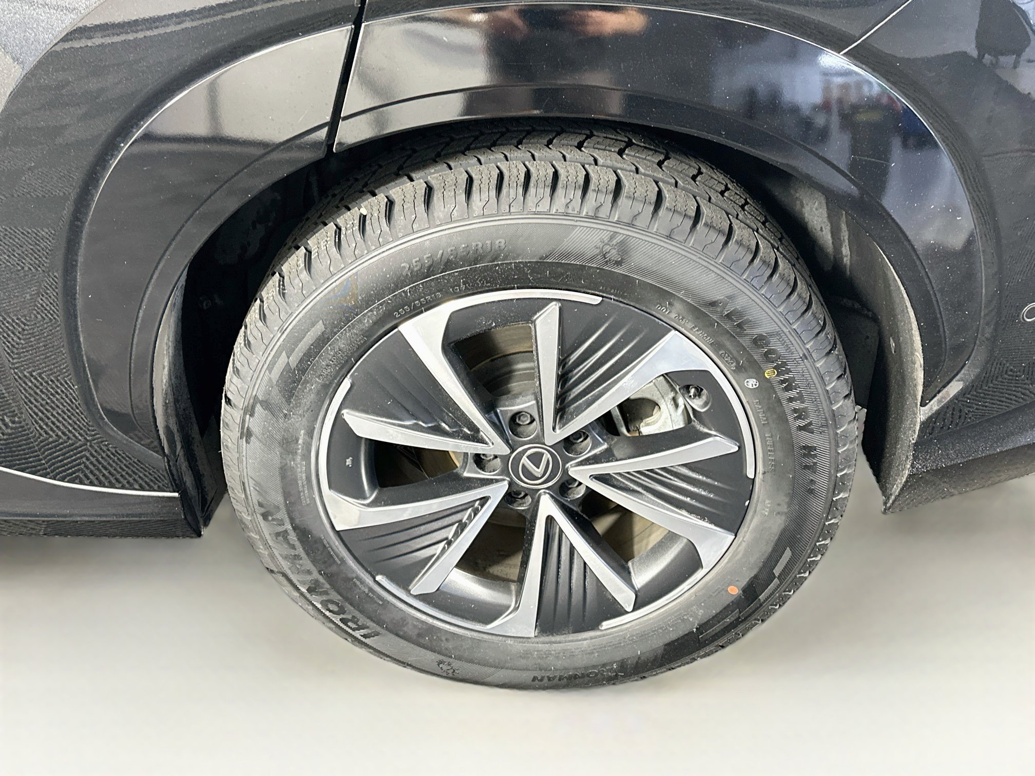 Used 2023 Lexus RZ 450e Premium w/ Technology Package AWD/4WD image 11