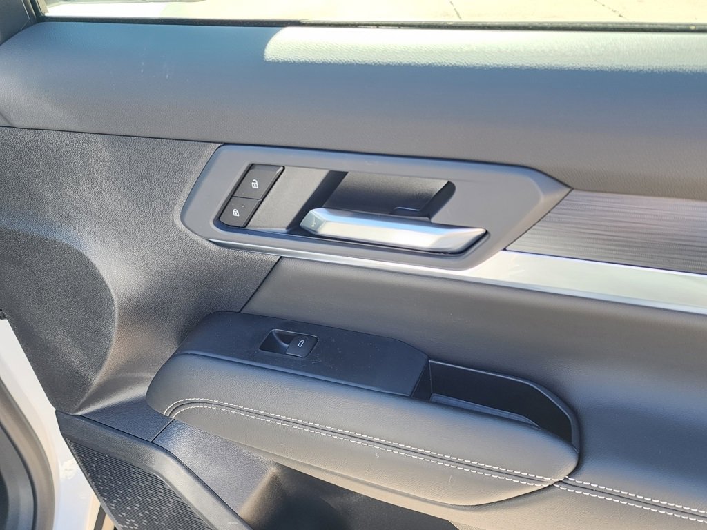 New 2026 GMC Terrain Elevation w/ Elevation Premium Package image 37