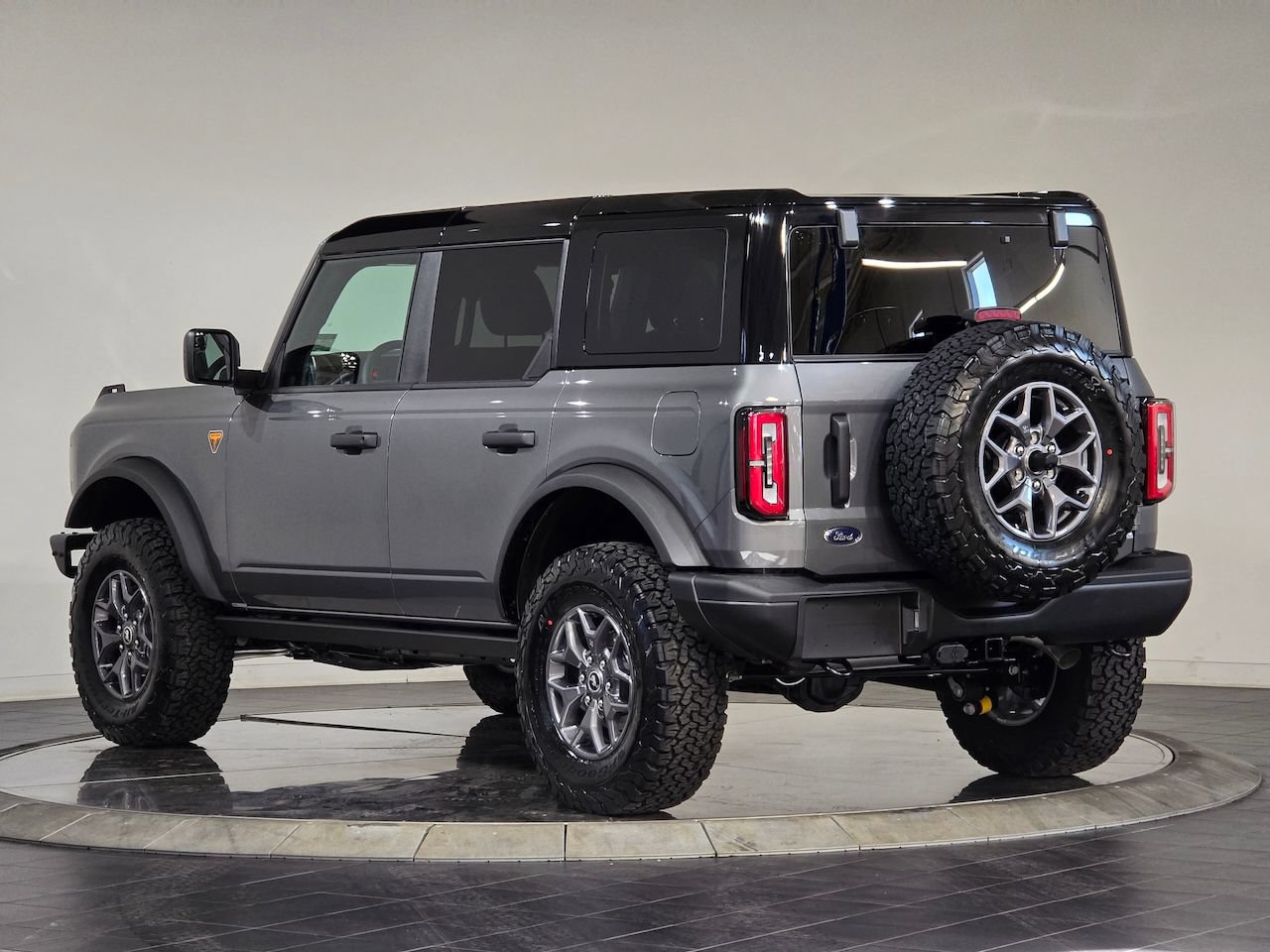 New 2025 Ford Bronco Badlands AWD/4WD image 8