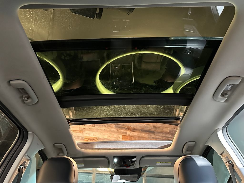 Used 2022 Kia Sorento S w/ Panoramic Sunroof Package AWD/4WD image 23