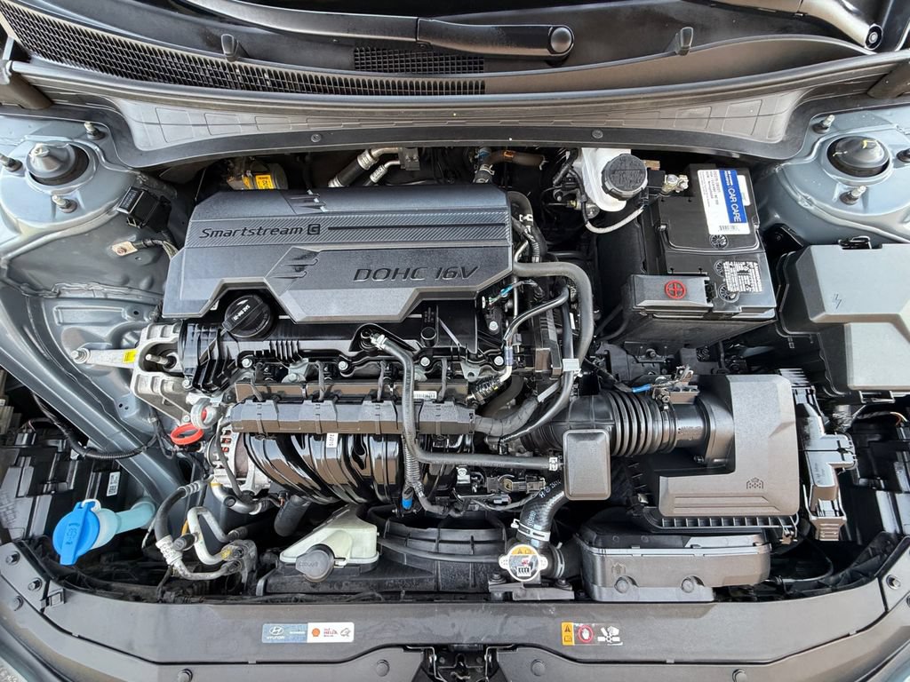 Used 2021 Hyundai Elantra SEL FWD image 9