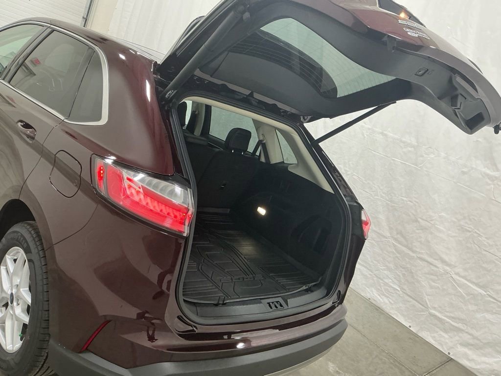 Used 2022 Ford Edge SEL w/ Convenience Package image 22