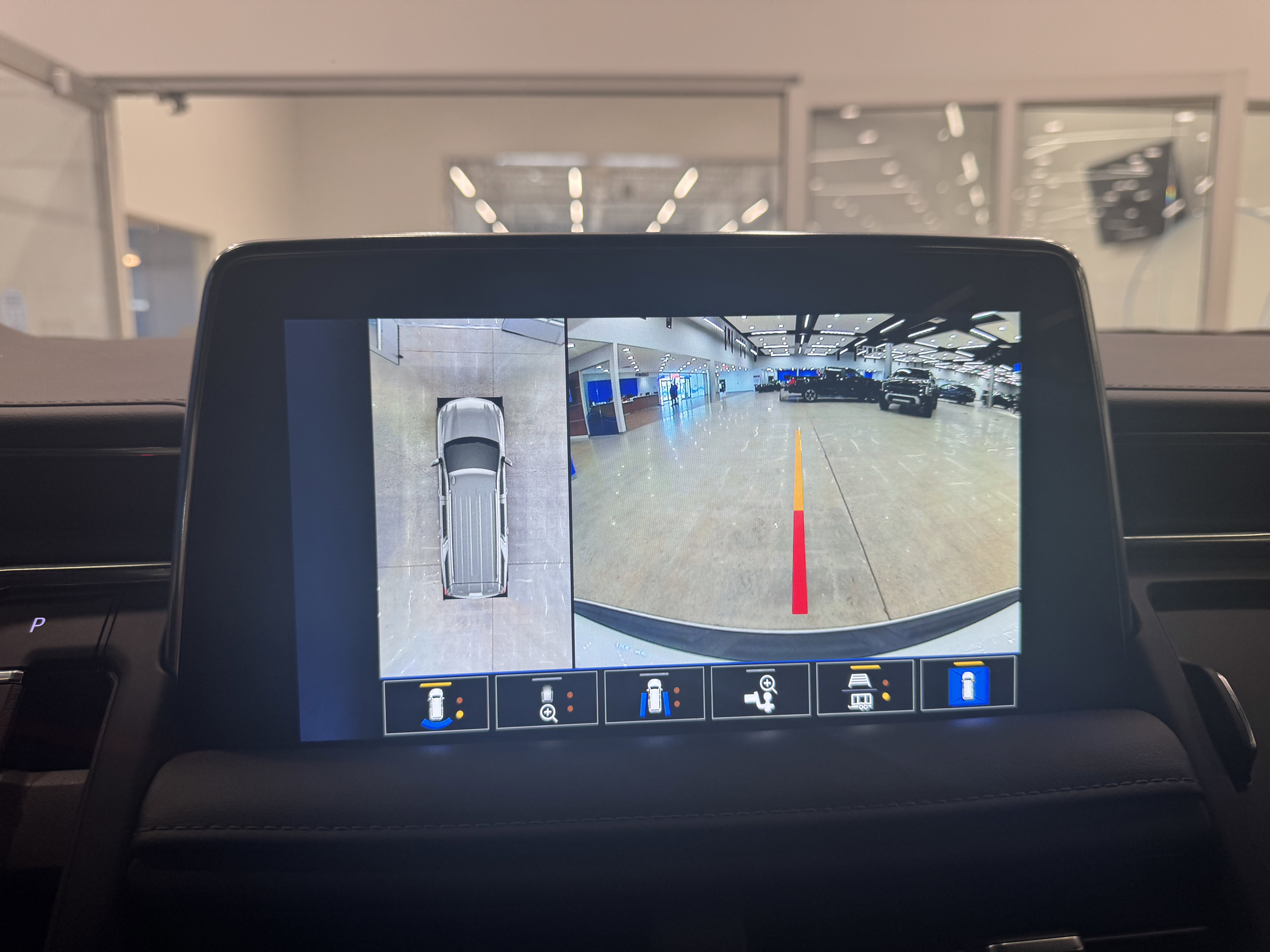 Used 2022 Chevrolet Suburban Z71 w/ Z71 Off-Road Package image 23