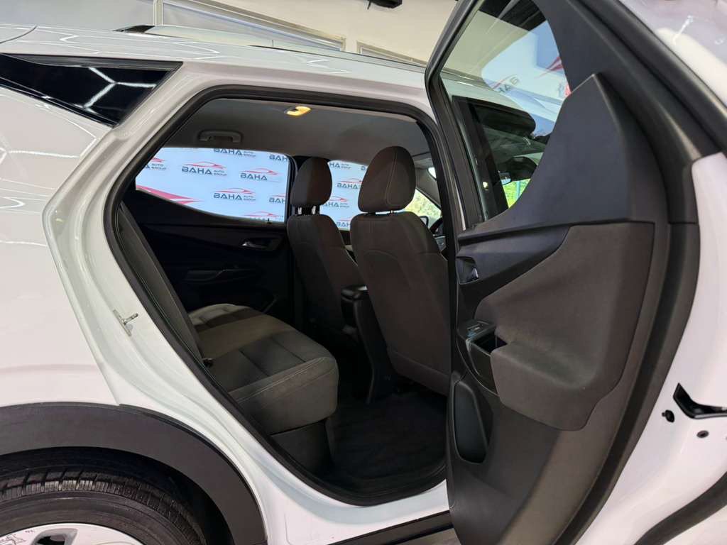 Used 2023 Chevrolet Bolt EUV LT FWD image 48