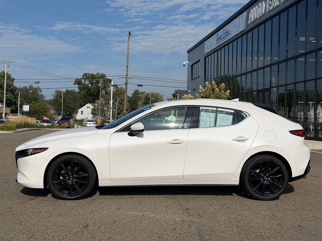Used 2022 MAZDA MAZDA3 s FWD image 3