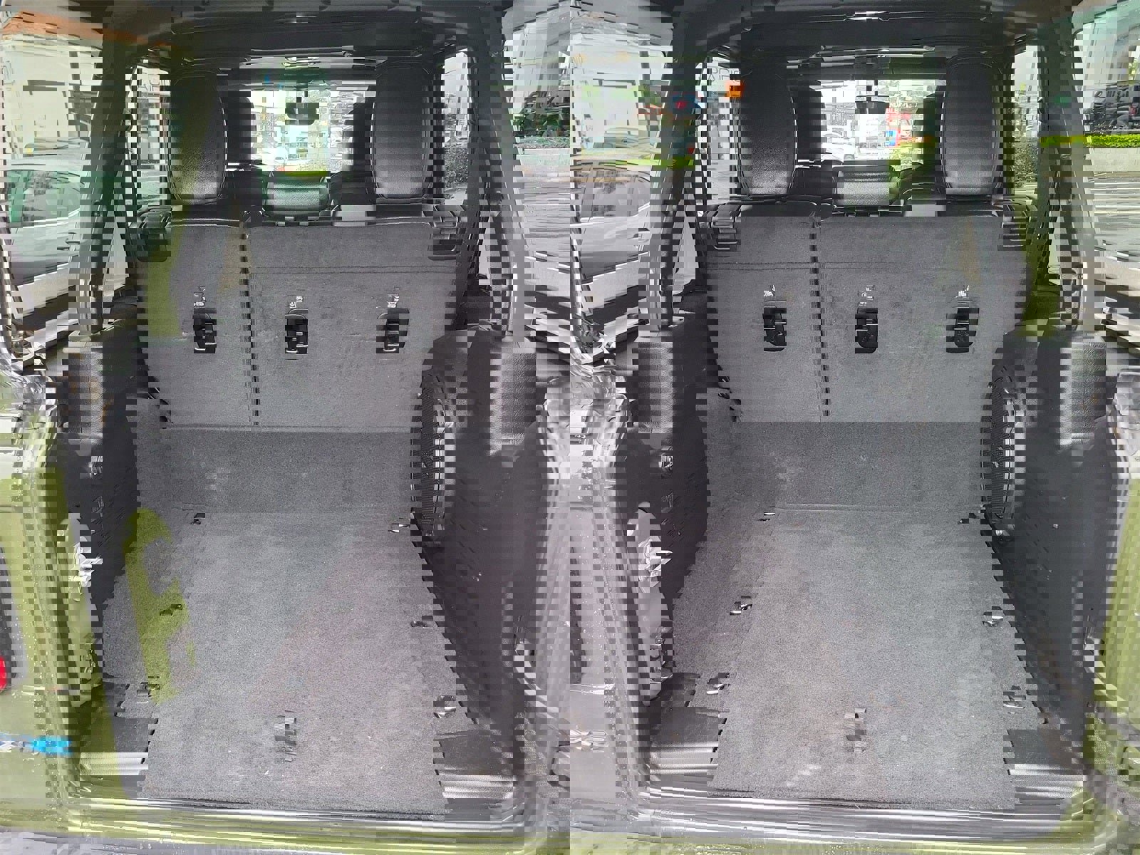 Used 2023 Jeep Wrangler Unlimited Sahara w/ Cold Weather Group image 21