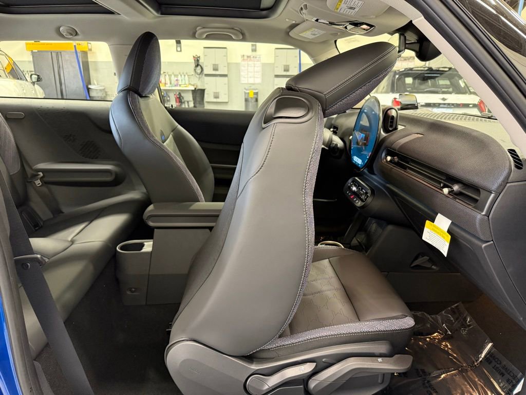 Certified 2025 MINI Cooper S image 22