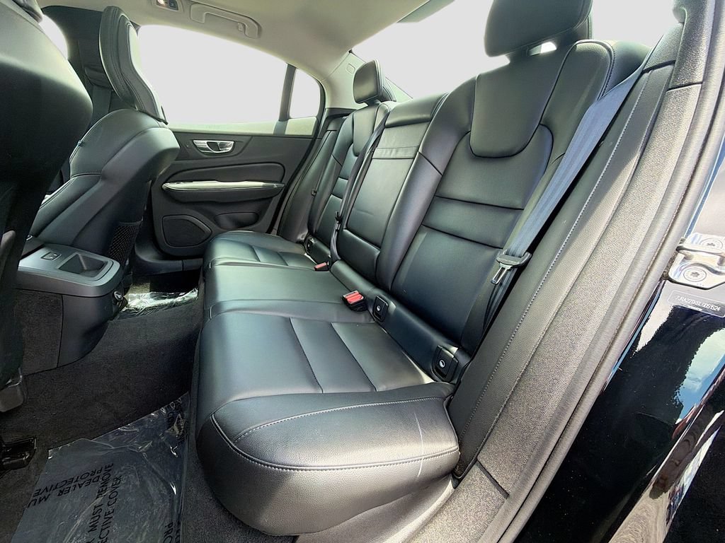 Used 2020 Volvo S60 T6 Momentum w/ Protection Package Premier AWD/4WD image 21