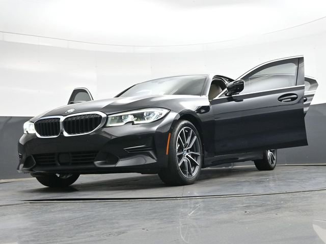 Used 2019 BMW 330i Sedan w/ Premium Package RWD image 46