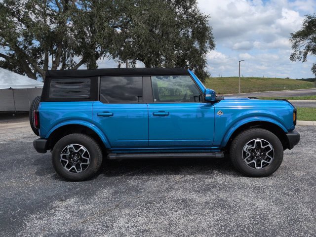 Used 2024 Ford Bronco Outer Banks AWD/4WD image 4