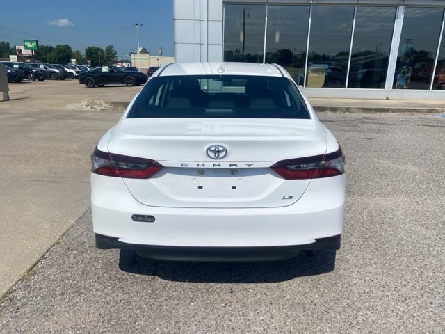 Used 2023 Toyota Camry LE FWD image 5