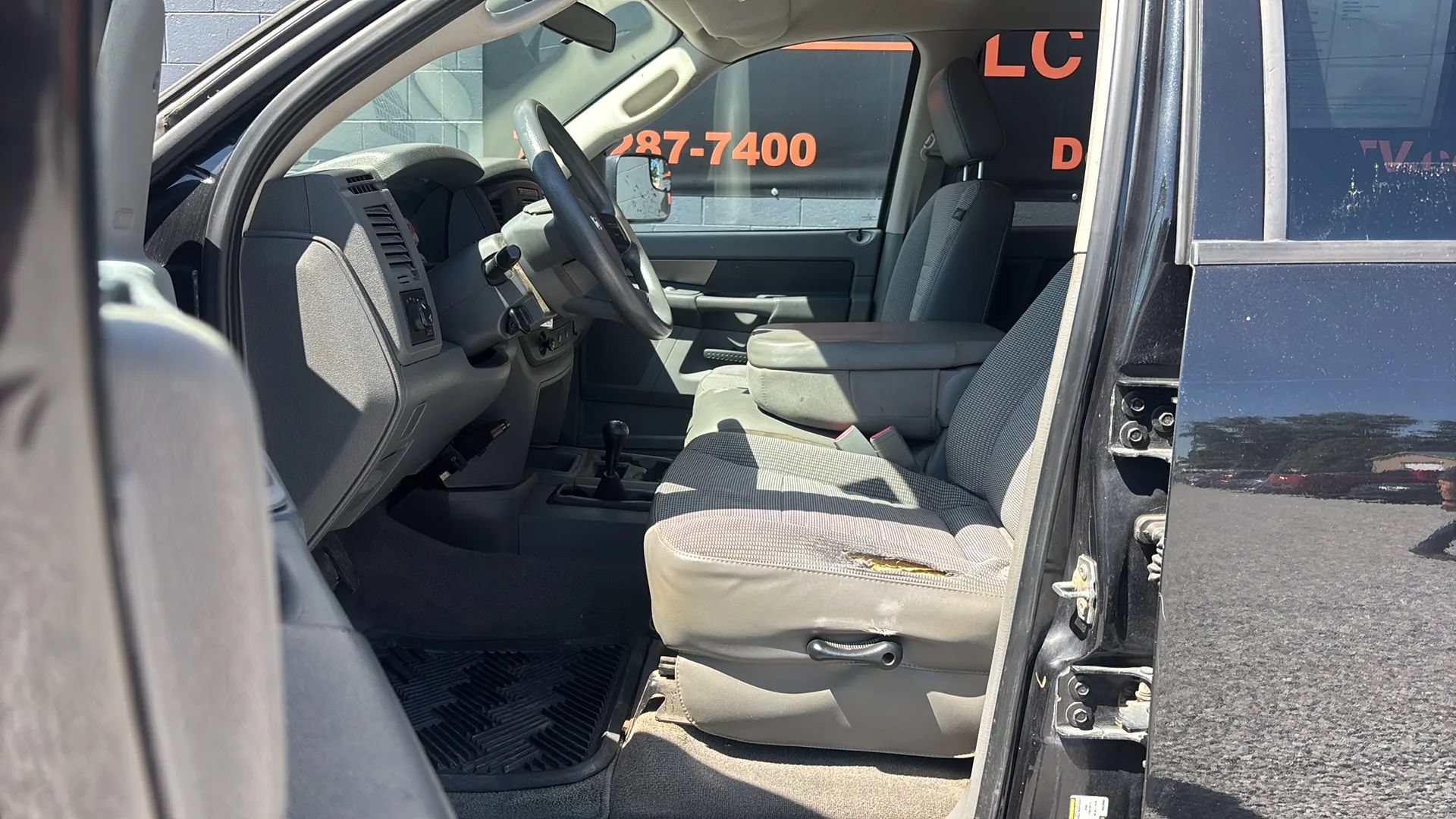 Used 2009 Dodge Ram 2500 Truck SXT AWD/4WD image 18