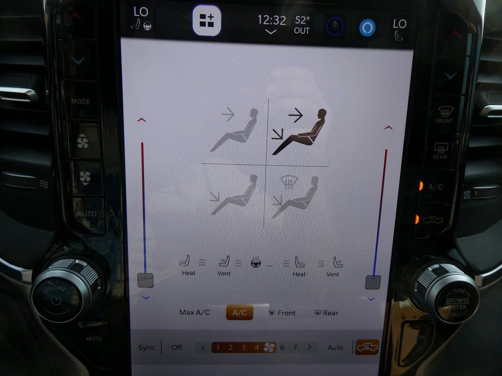 Used 2024 RAM 3500 Laramie w/ Towing Technology Group image 30