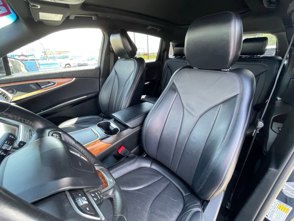 Used 2020 Lincoln Nautilus Reserve w/ Cargo Utility Package image 23