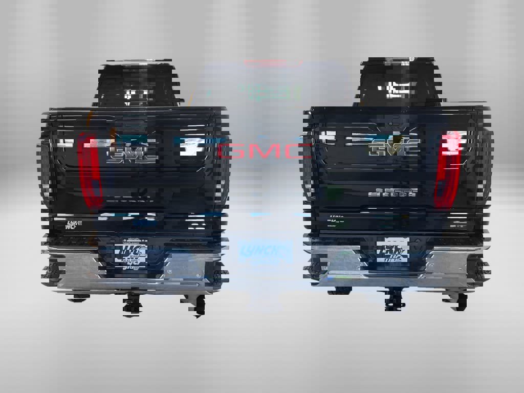 Used 2021 GMC Sierra 3500 SLT w/ SLT Preferred Package image 4