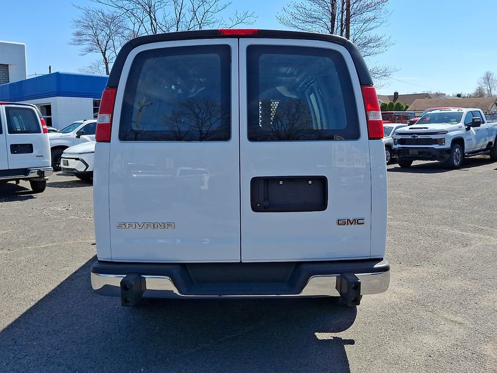 Used 2024 GMC Savana 2500 w/ Driver Convenience Package image 8