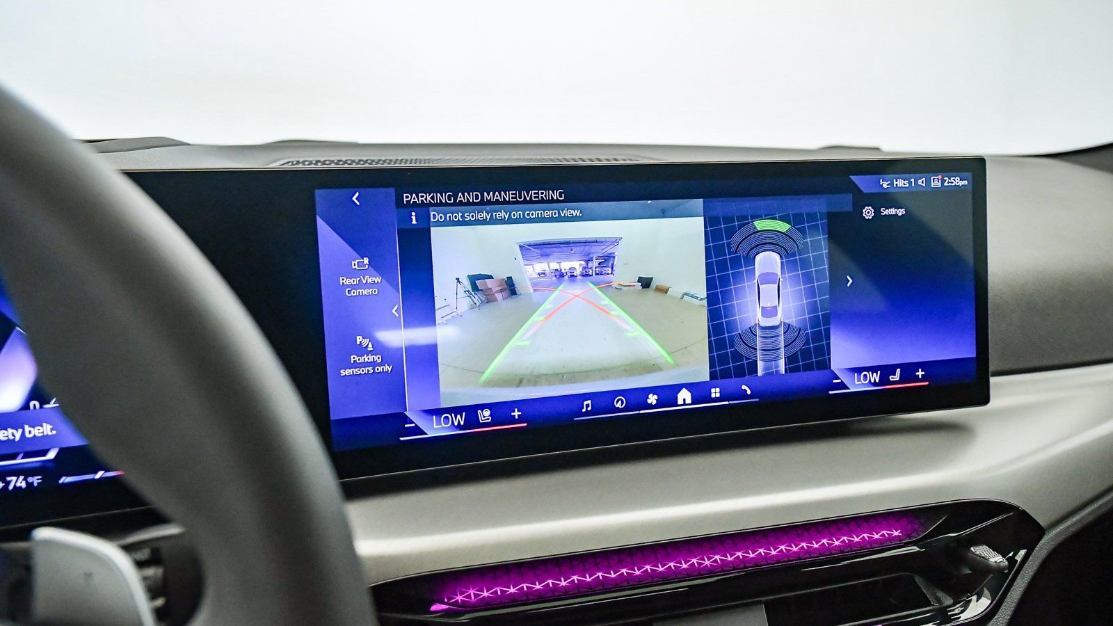 Used 2025 BMW 430i Coupe w/ M Sport Package image 26