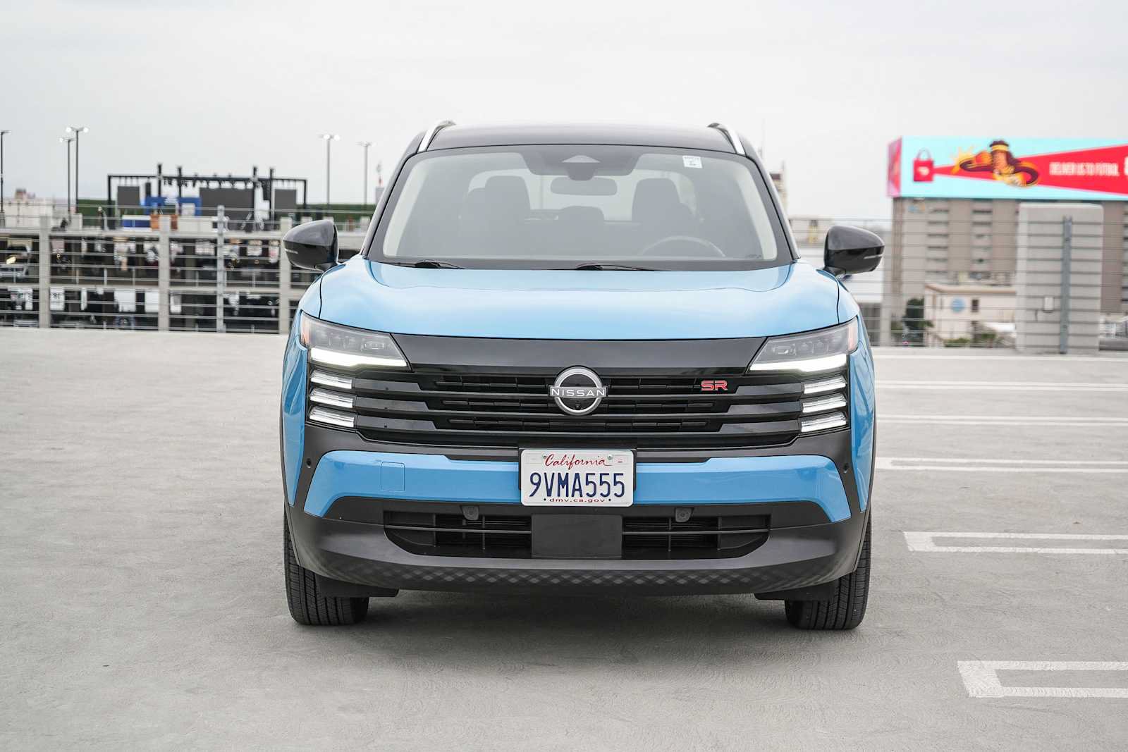 Used 2025 Nissan Kicks SR FWD image 2