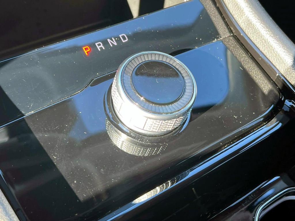 Certified 2023 Jeep Grand Cherokee Laredo image 28